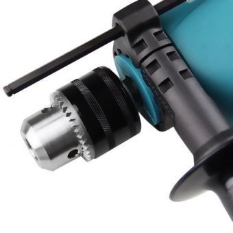 Furadeira de Impacto Makita c/ Mandril de 1/2 Pol 680W 220V